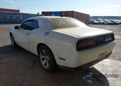 2015 Dodge Challenger Sxt z USA, uszkodzony, nr VIN 2C3CDZAG5FH912830